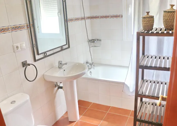 Urbanizacion Pinar De Roche 2 *