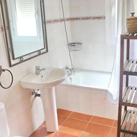 Urbanizacion Pinar De Roche 2 *