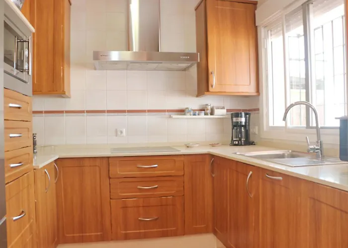 Σπίτι διακοπών Urbanizacion Pinar De Roche 2 *